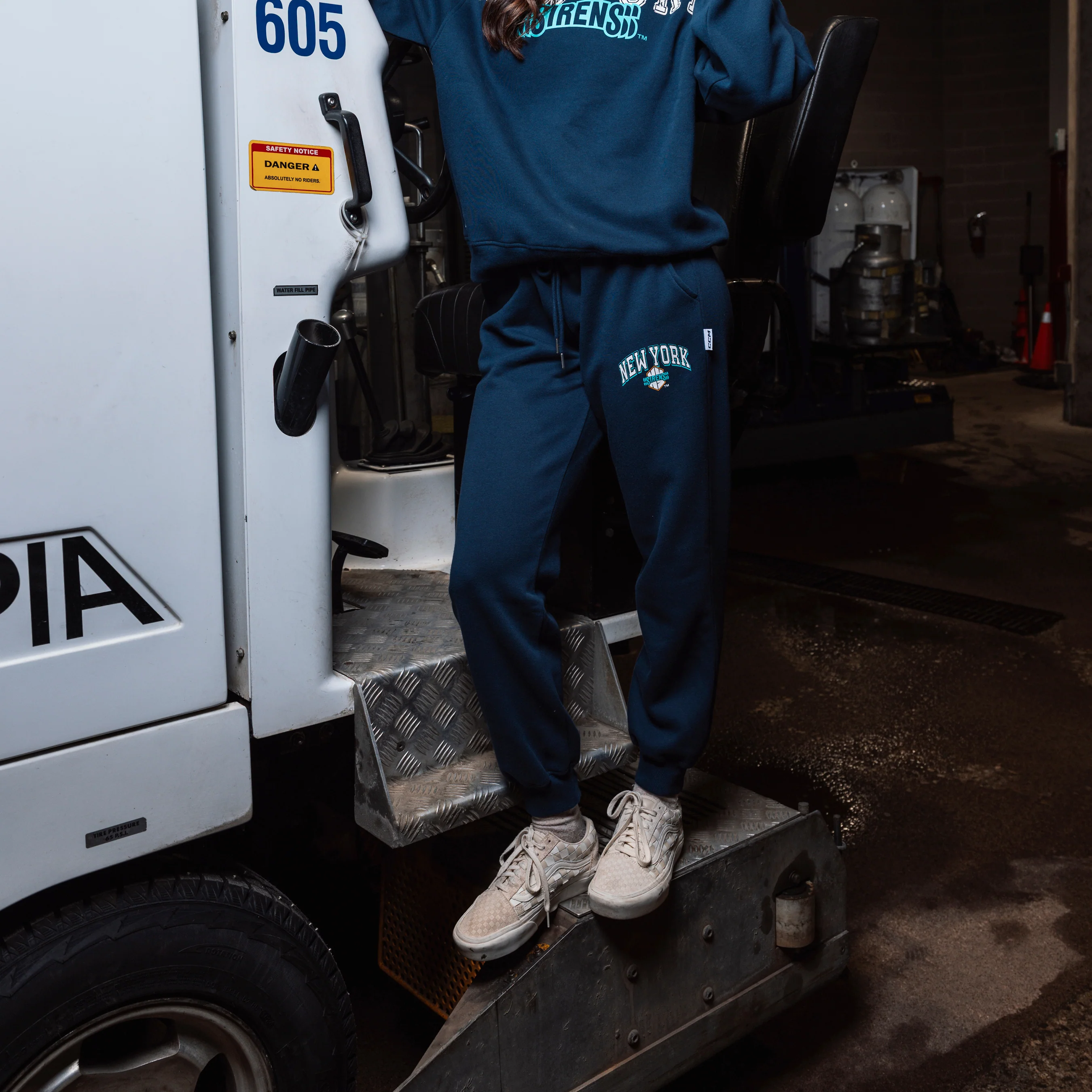 Adult New York Sirens CCM Tapered Sweat Pants - Image 5
